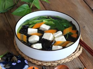 Read more about the article 臉色蒼白乏力怎麼辦？多吃這幾種食物來調理