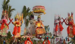 Read more about the article 嶺南傳統民俗文化，飄色