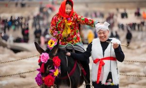 Read more about the article 大河民風，黃河流域的傳統服飾