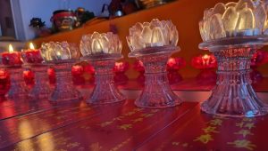 Read more about the article 供燈的十種功德