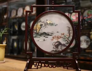 Read more about the article 雙面繡–一體兩面，針尖下的精妙技藝