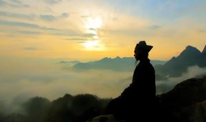 Read more about the article 道教內修，透過呼吸、冥想等方式，使身心和諧統一