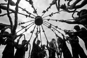 Read more about the article 誰在唱山歌？民間號子與田野中的生命節奏